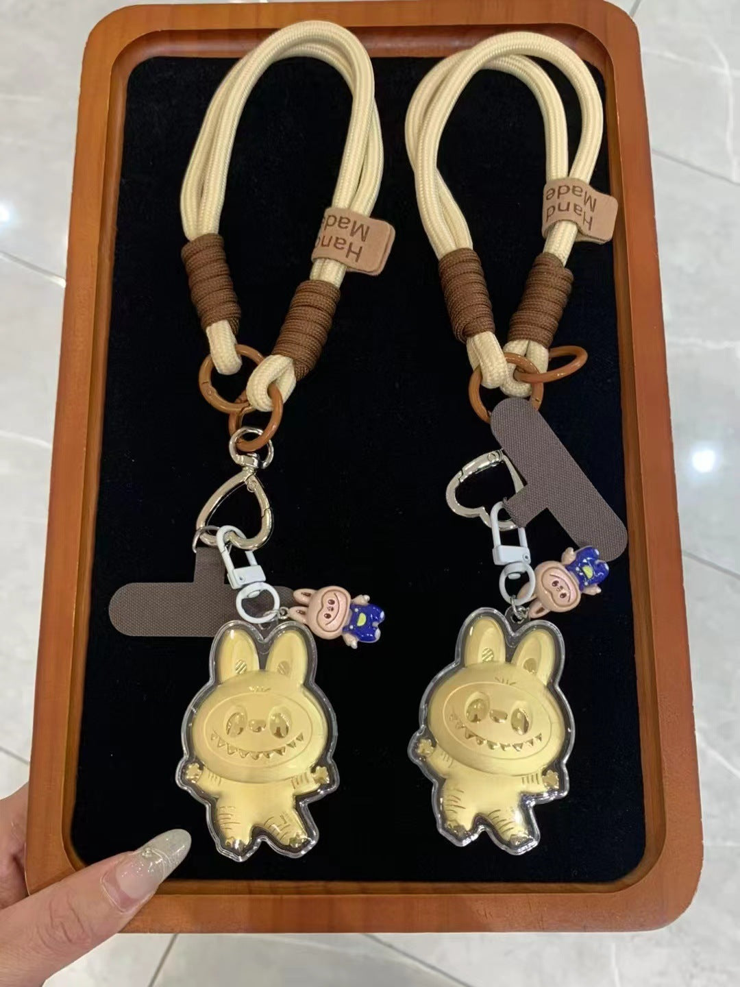 ميدالية مفاتيح ذهبية ميني لابوبو