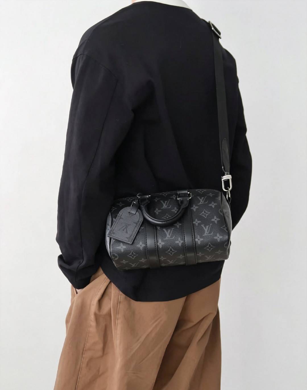 Trendy Louis Vuitton Bag (Unisex Style) 031