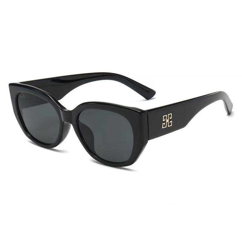 Sleek Black Cat-Eye Sunglasses ✨