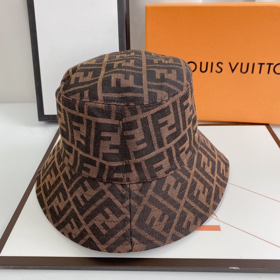 Hata Buicéad Monagram Só FF | Dearthóir só Zucca Hat