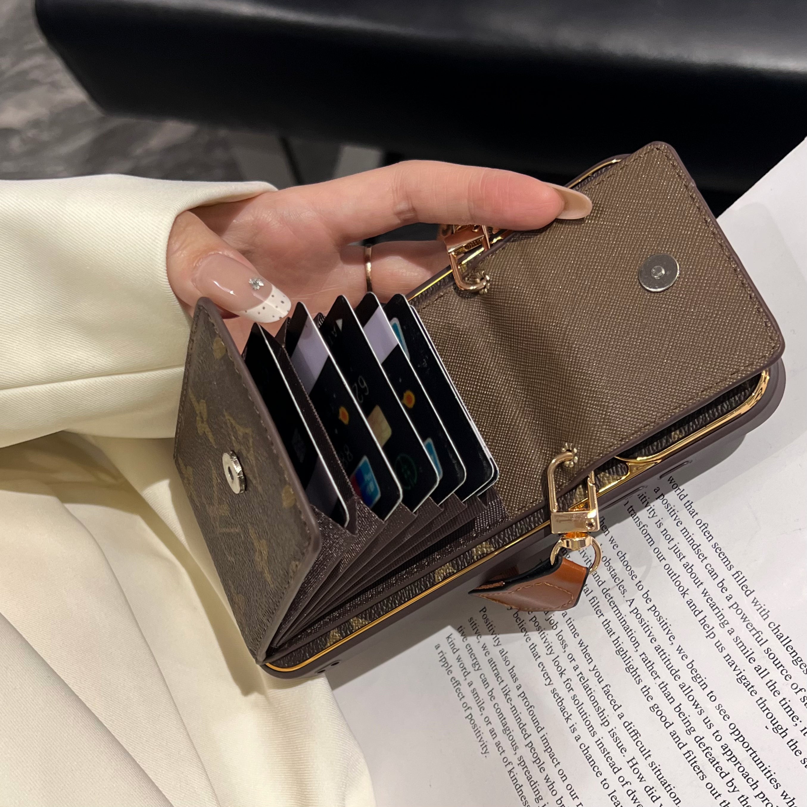 New Classic Luxury Card Holder Phone Case  09