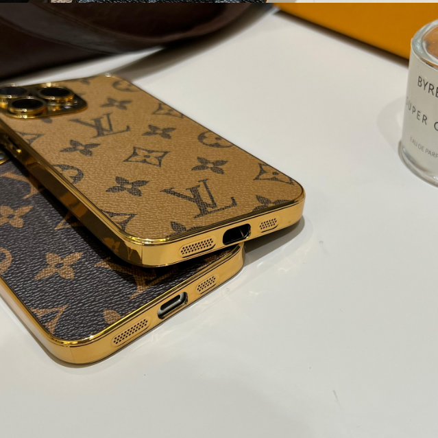 Πολυτελής Κλασική θήκη iPhone με μονόγραμμα με ηλεκτρολυμένες χρυσές άκρες