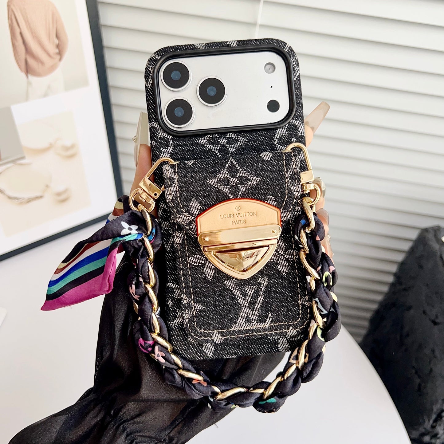 Étui pour iPhone à bandoulière de luxe avec poche pour cartes & Sangle amovible