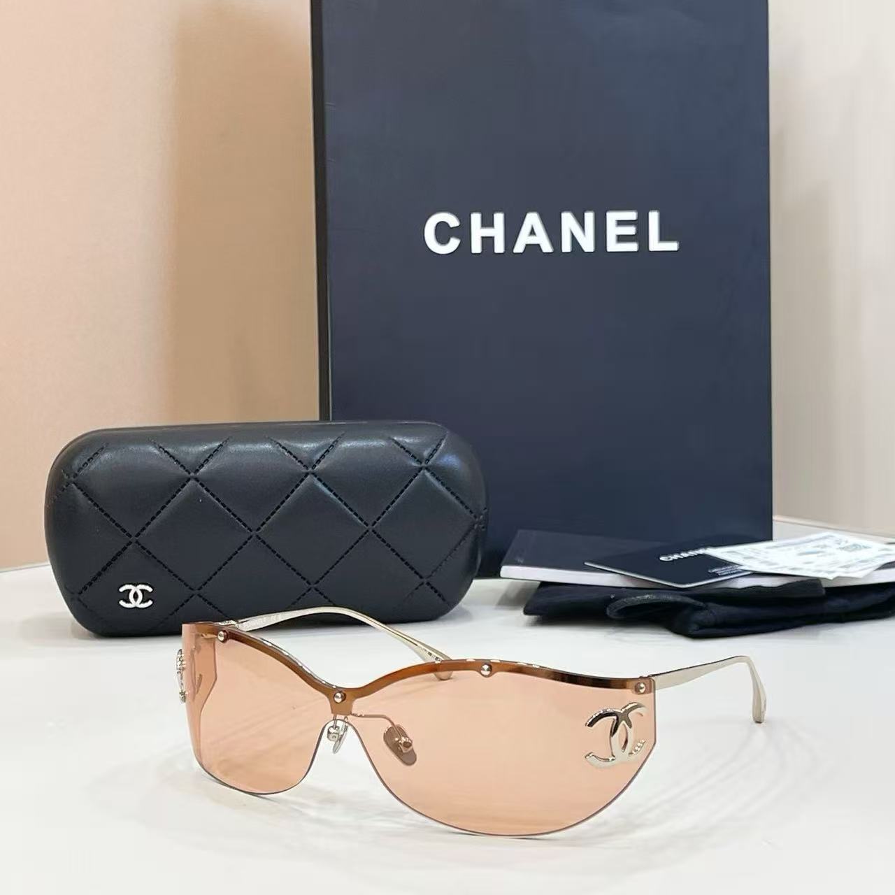 Luxury Rimless Shield Sunglasses | Gold Metal Accent UV400 Fashion Eyewear