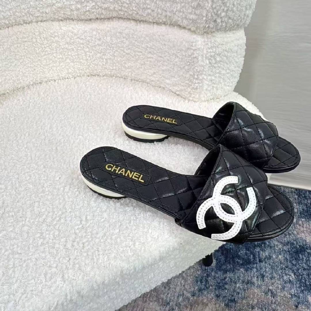 High Repurchase Luxury Leather Slide Sandals, Iconic Summer Fashion Staple