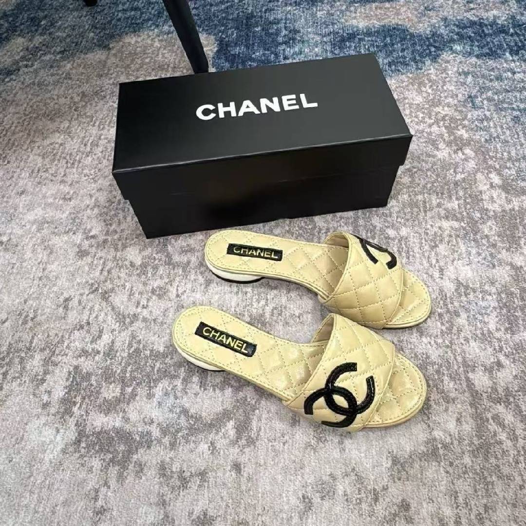 High Repurchase Luxury Leather Slide Sandals, Iconic Summer Fashion Staple