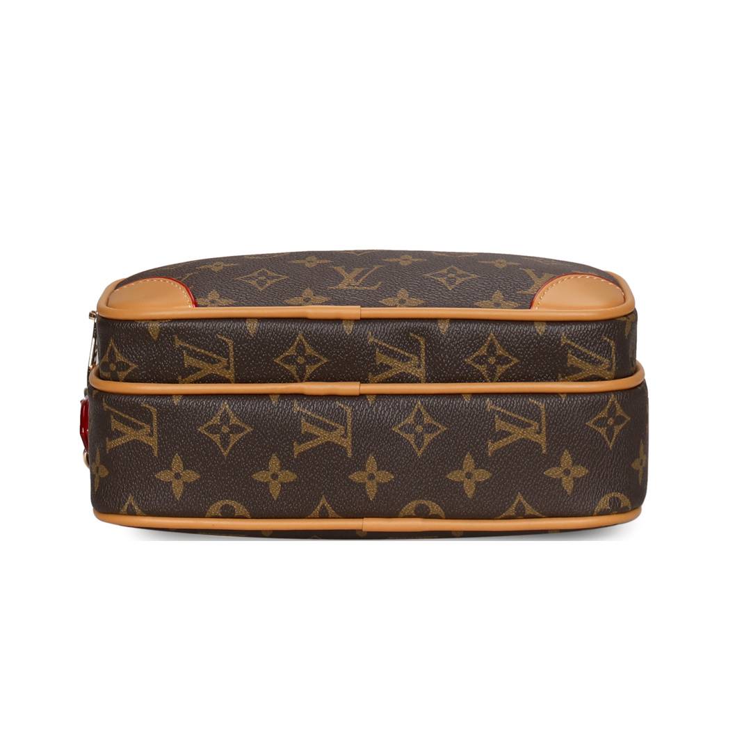 It-Girl Multi-Pocket Camera Bag, Matches Every
