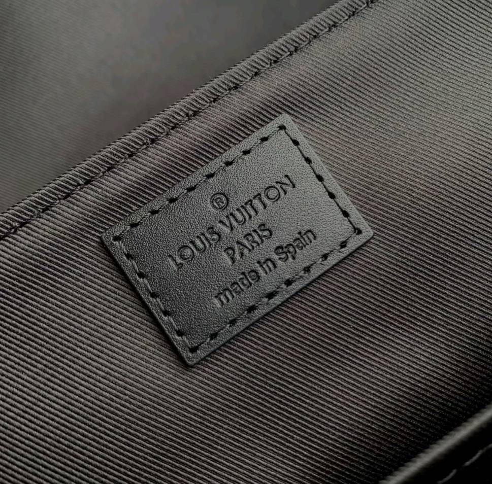 Dark Tone Luxury Leather Messenger Bag