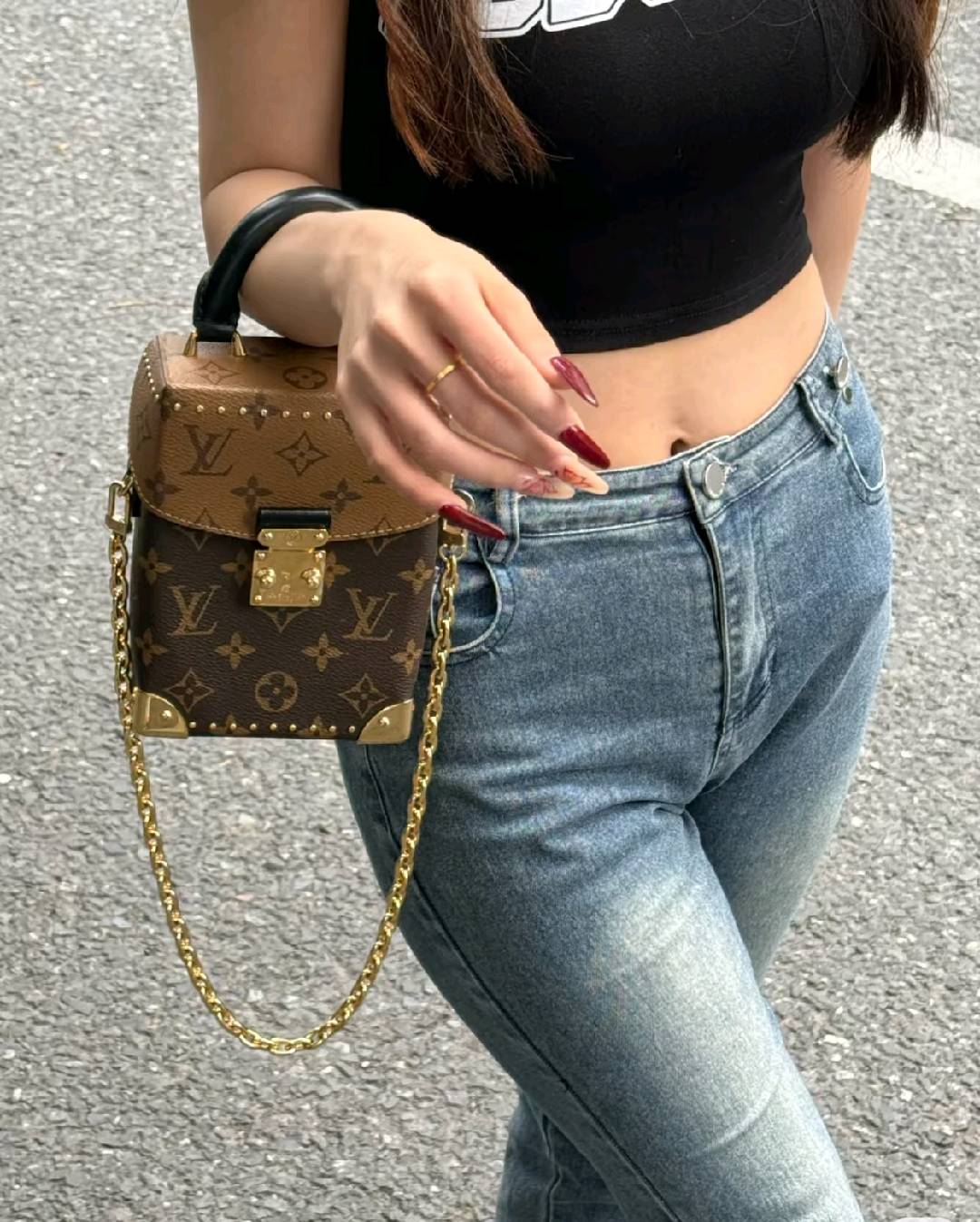 Vintage Mini Trunk Handbag • Timeless Retro Glamour
