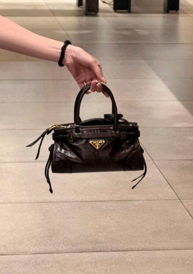 Bonnie leather mini handbag Black