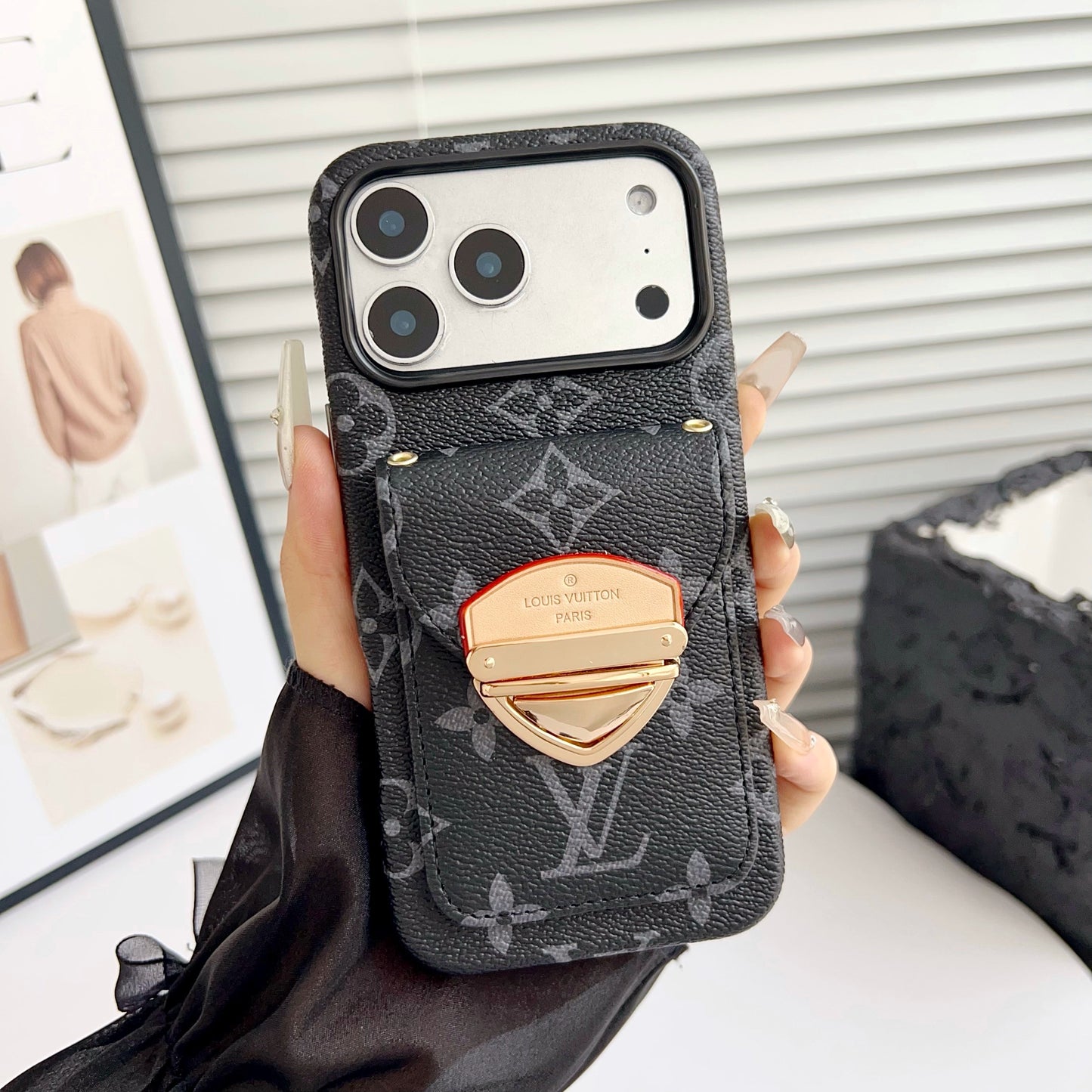 Étui pour iPhone à bandoulière de luxe avec poche pour cartes & Sangle amovible