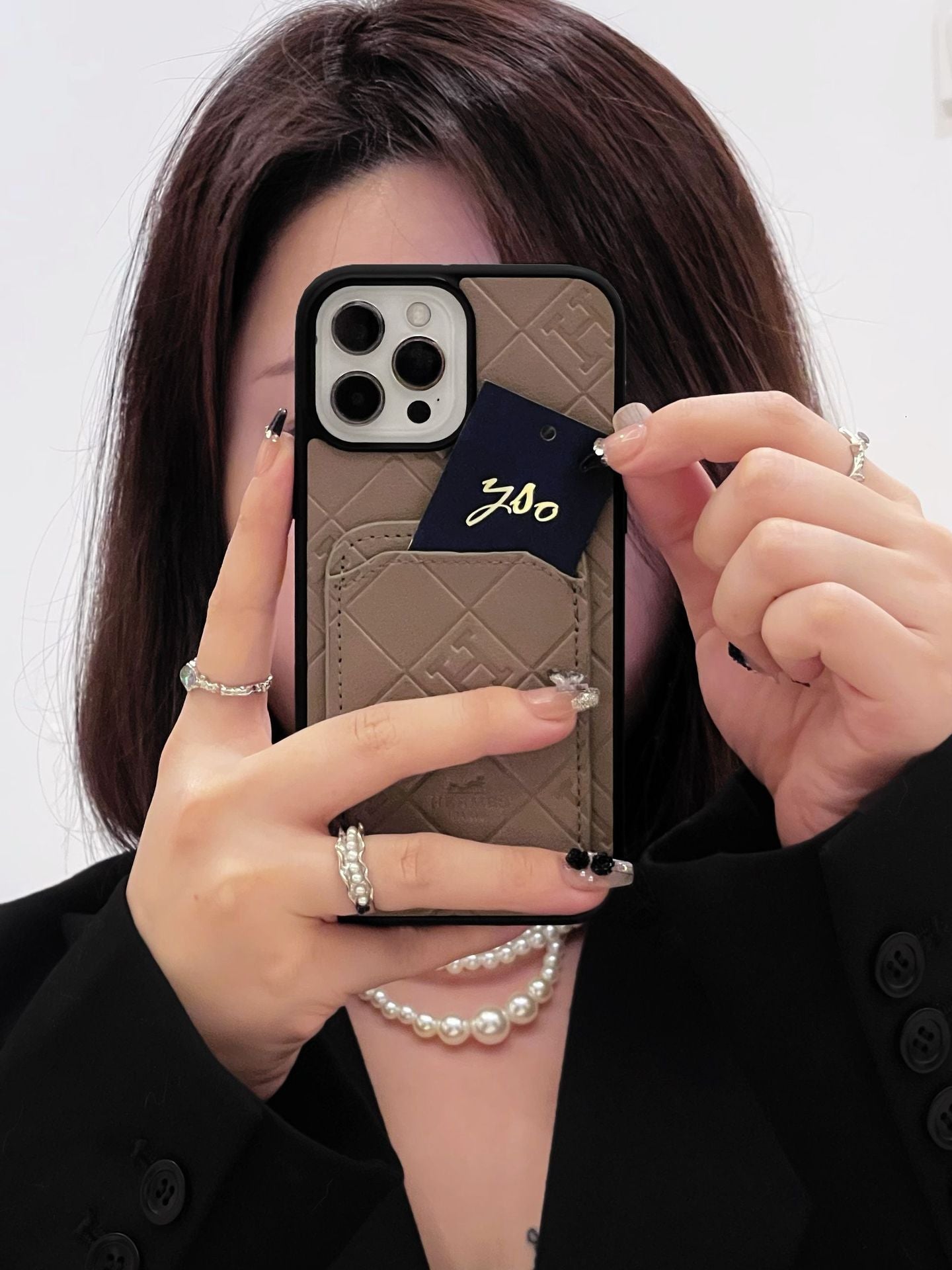 H Δερμάτινη θήκη για κάρτες για iPhone