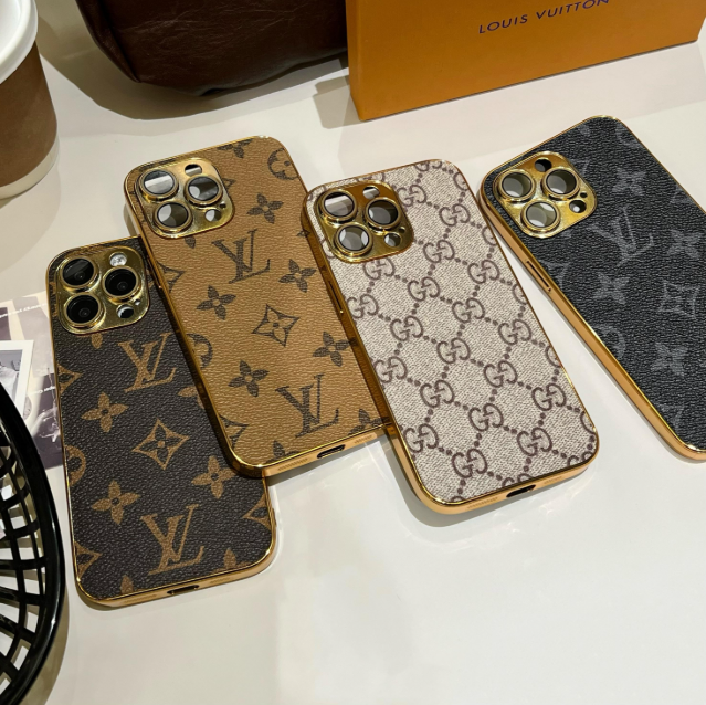 Πολυτελής Κλασική θήκη iPhone με μονόγραμμα με ηλεκτρολυμένες χρυσές άκρες