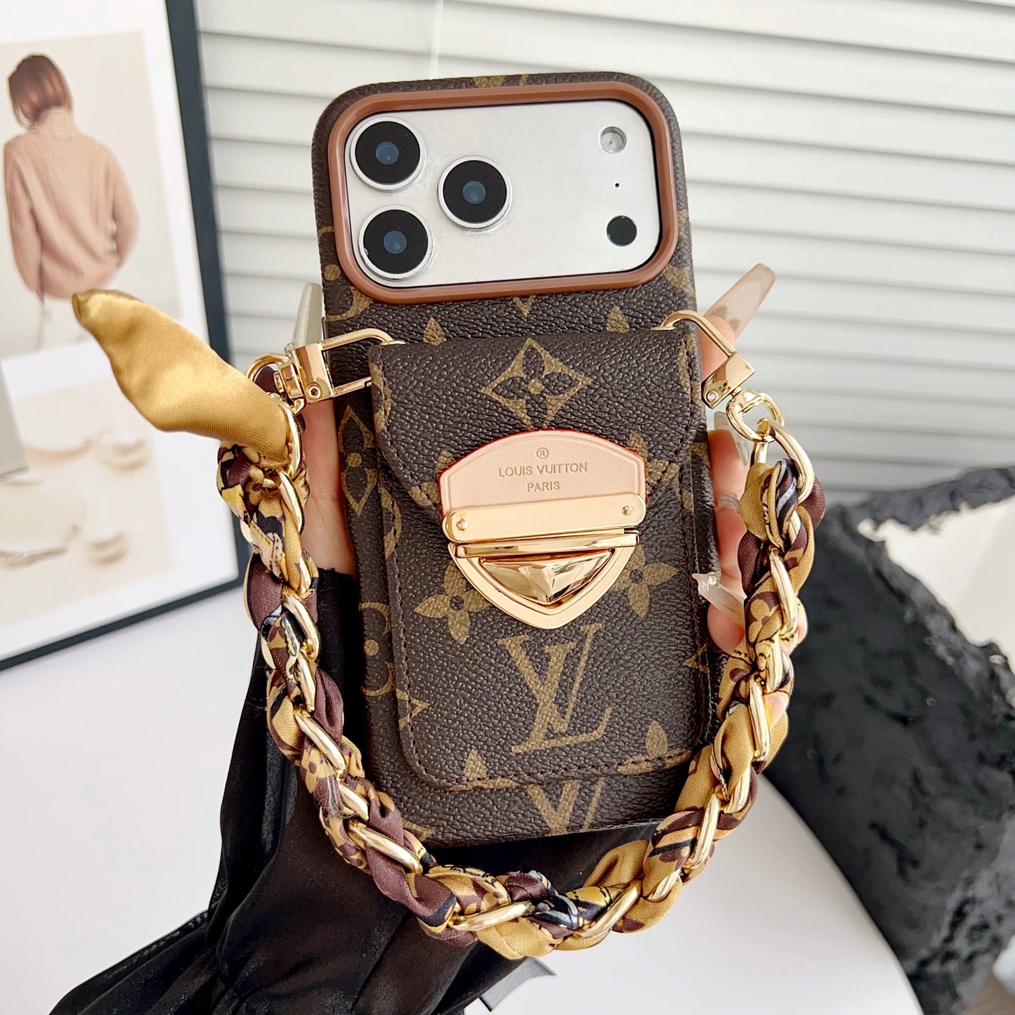 Étui pour iPhone à bandoulière de luxe avec poche pour cartes & Sangle amovible