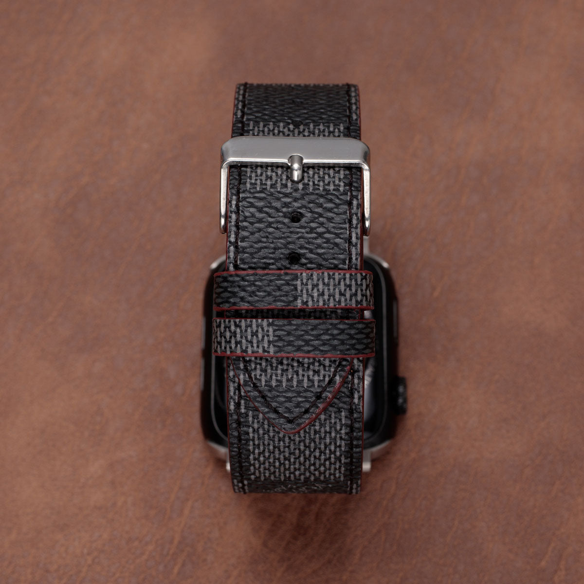 Ledaj Monogramaj Apple Watch Bandoj