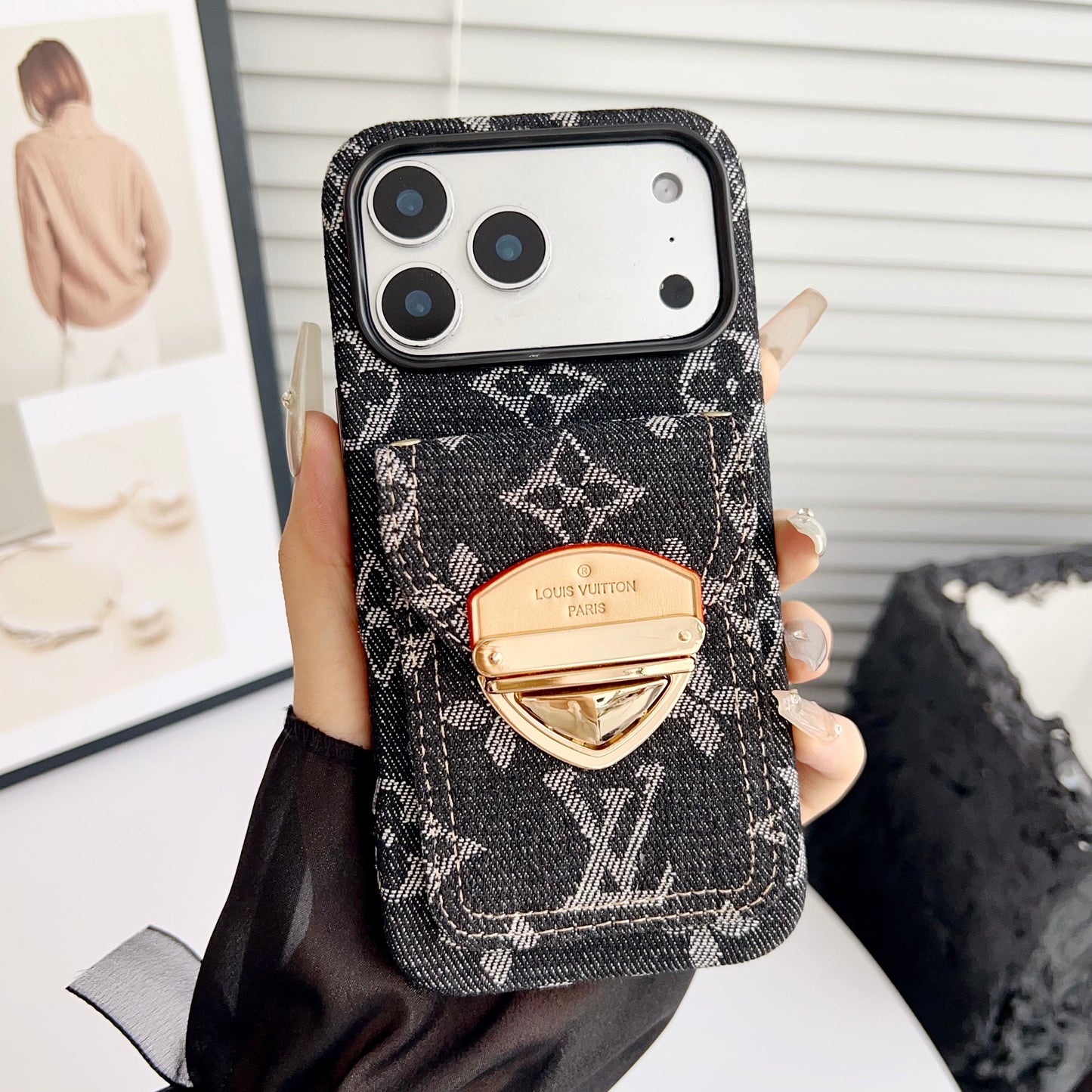 Étui pour iPhone à bandoulière de luxe avec poche pour cartes & Sangle amovible