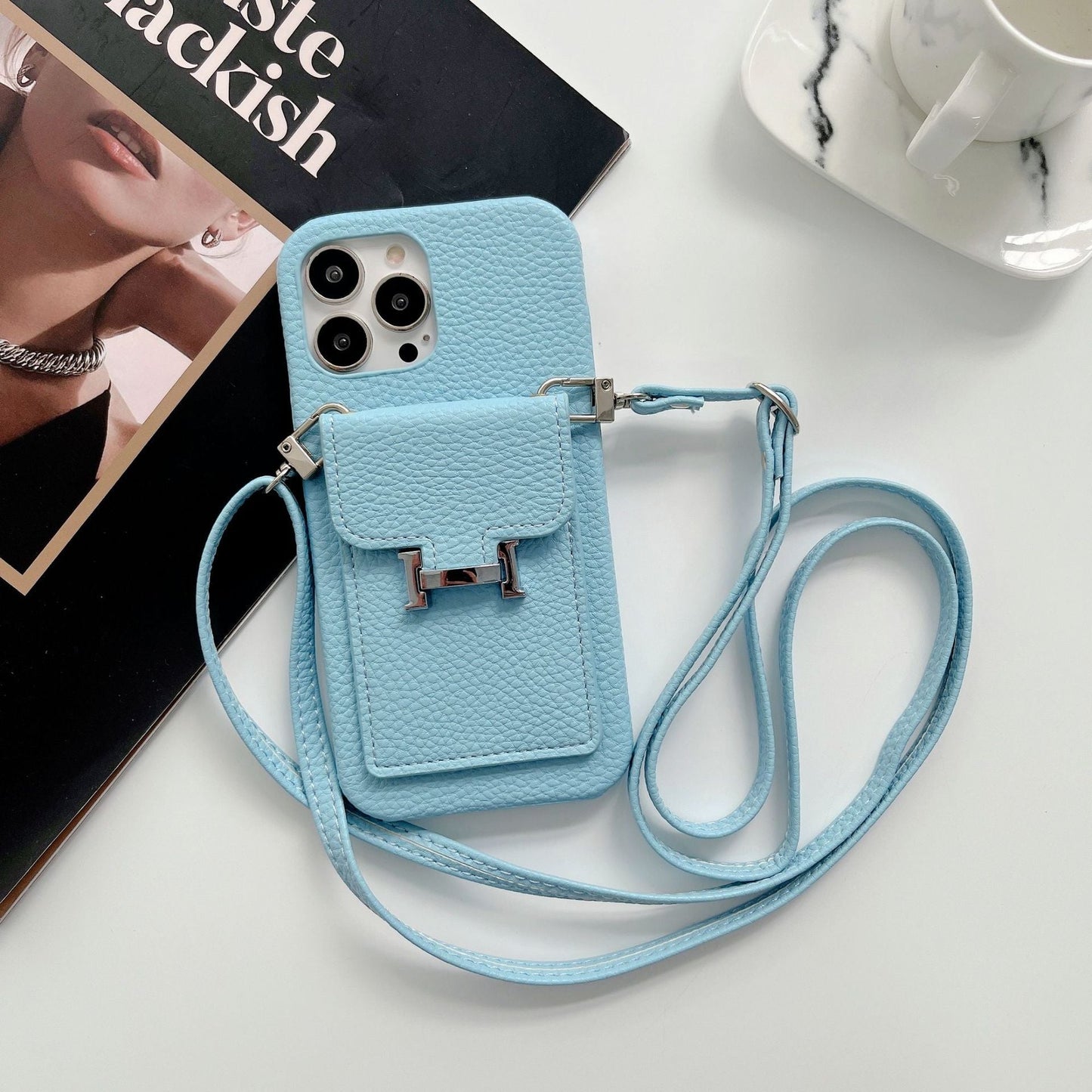 Étui pour iPhone avec chaîne en cuir et porte-carte H