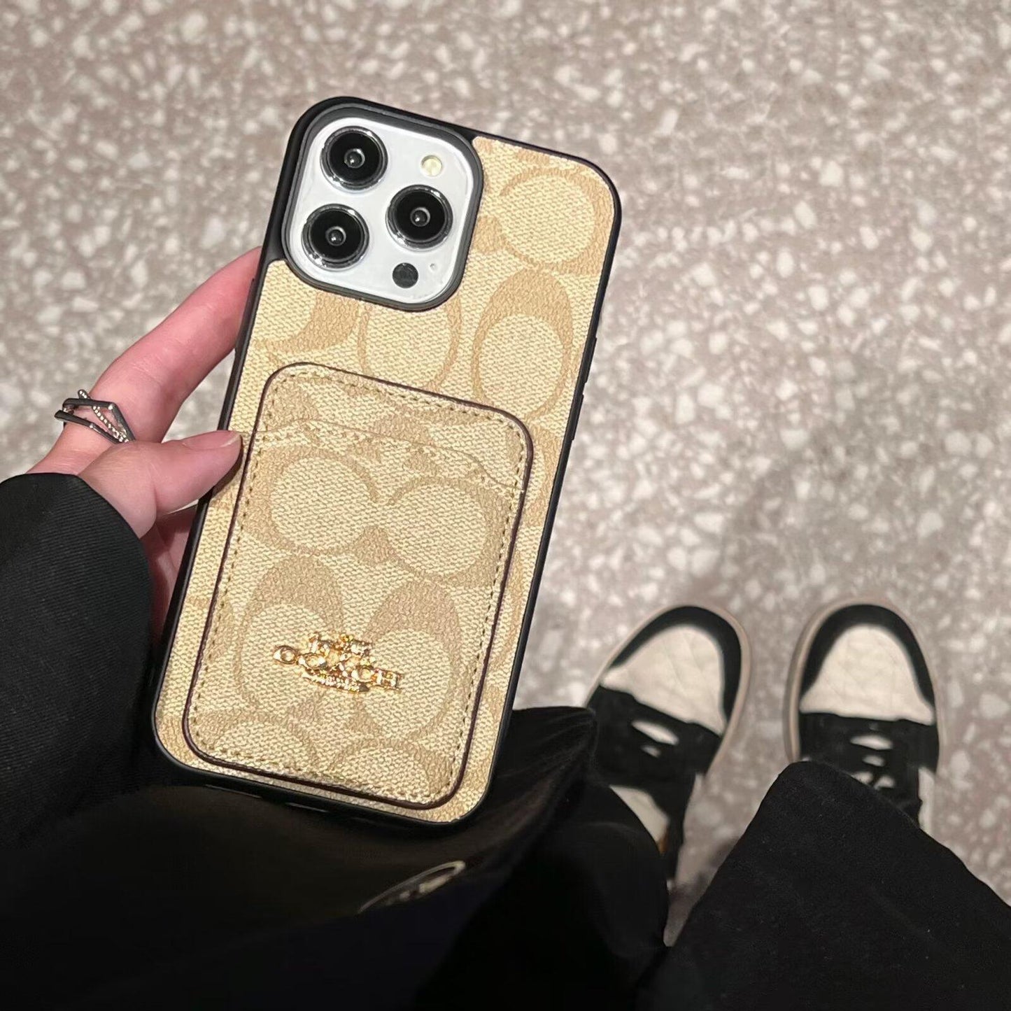 Δερμάτινη θήκη για iPhone Classic Card Bag