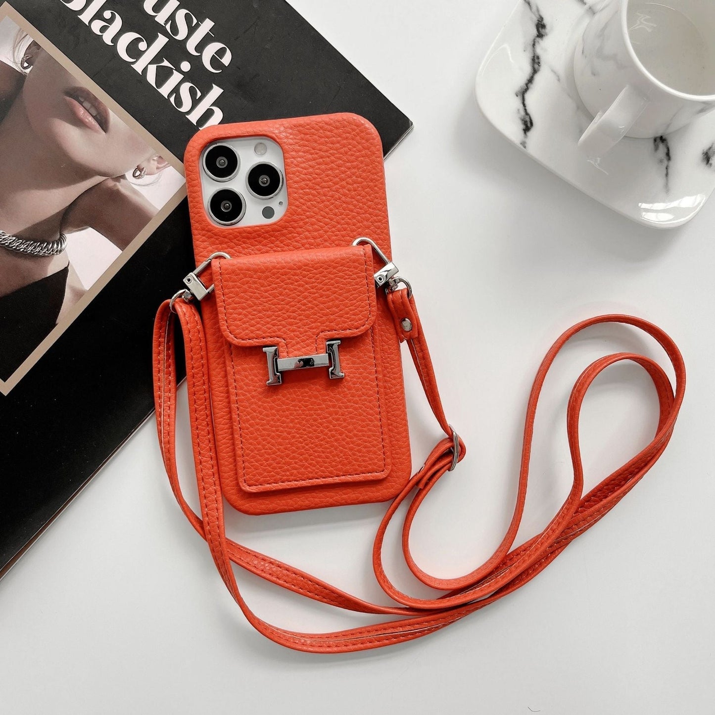 Étui pour iPhone avec chaîne en cuir et porte-carte H