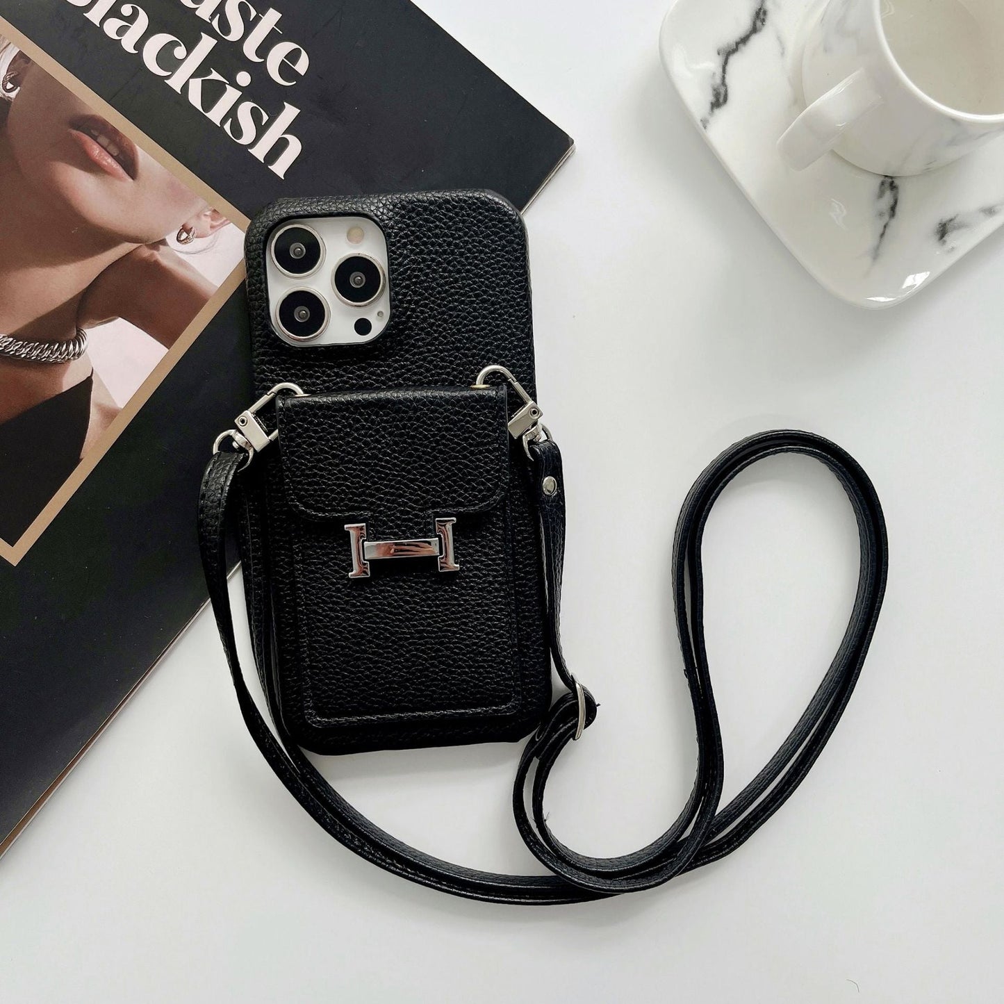 Étui pour iPhone avec chaîne en cuir et porte-carte H