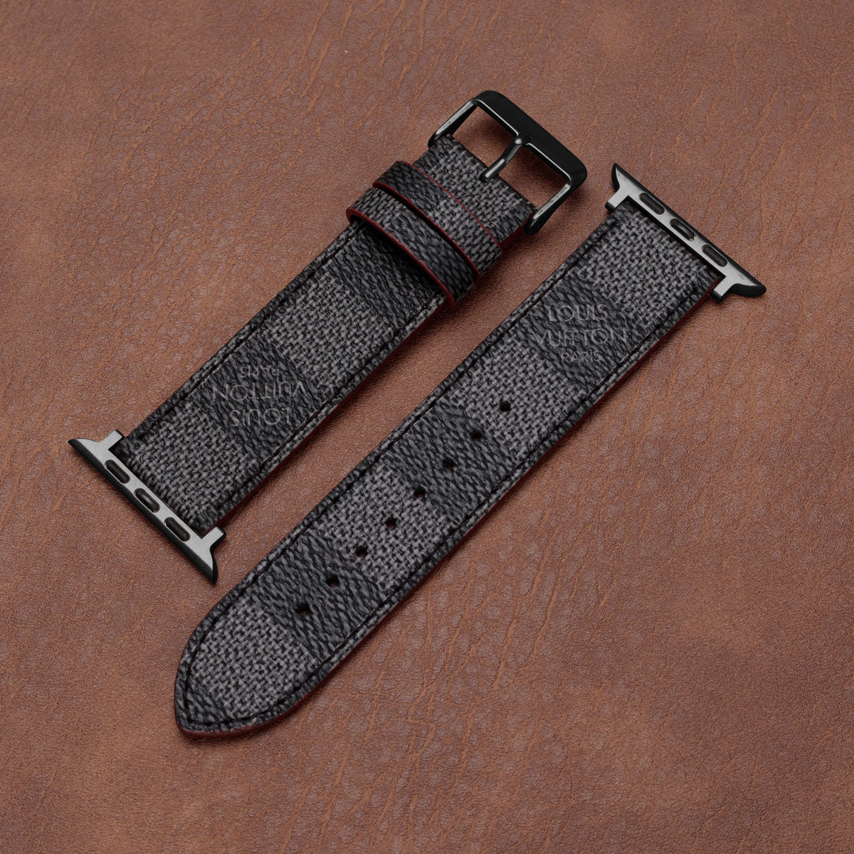 Ledaj Monogramaj Apple Watch Bandoj