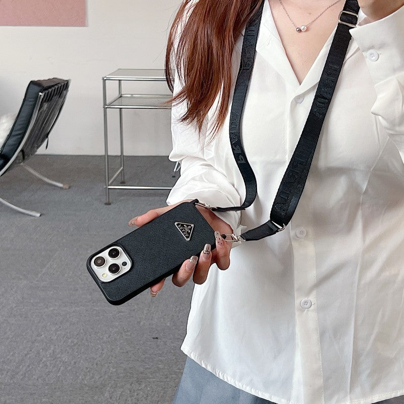 Luxuriöse iPhone-Hülle aus Leder zum Umhängen