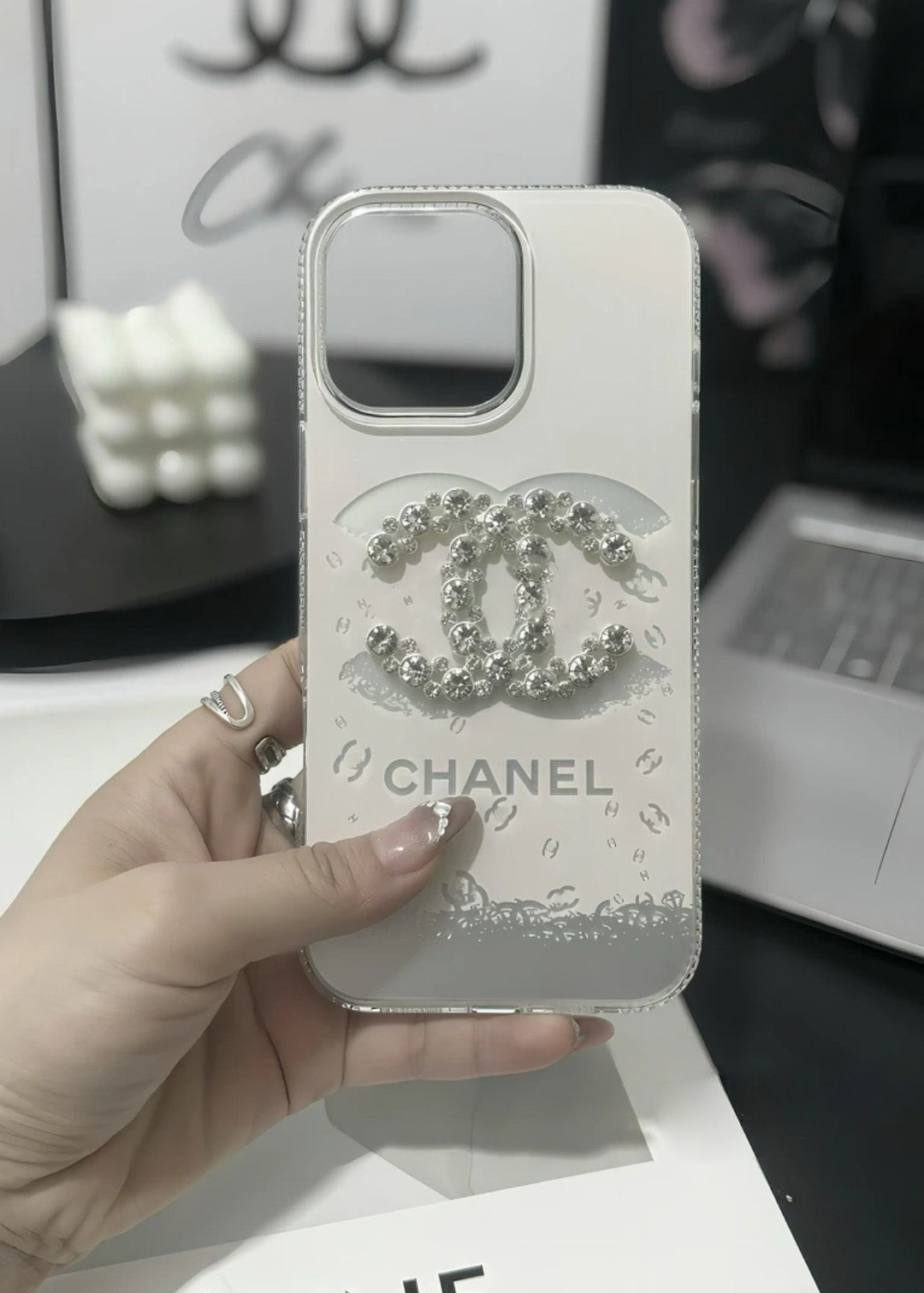 Glæsilegt lúxus kristal iPhone hulstur með armbandsól