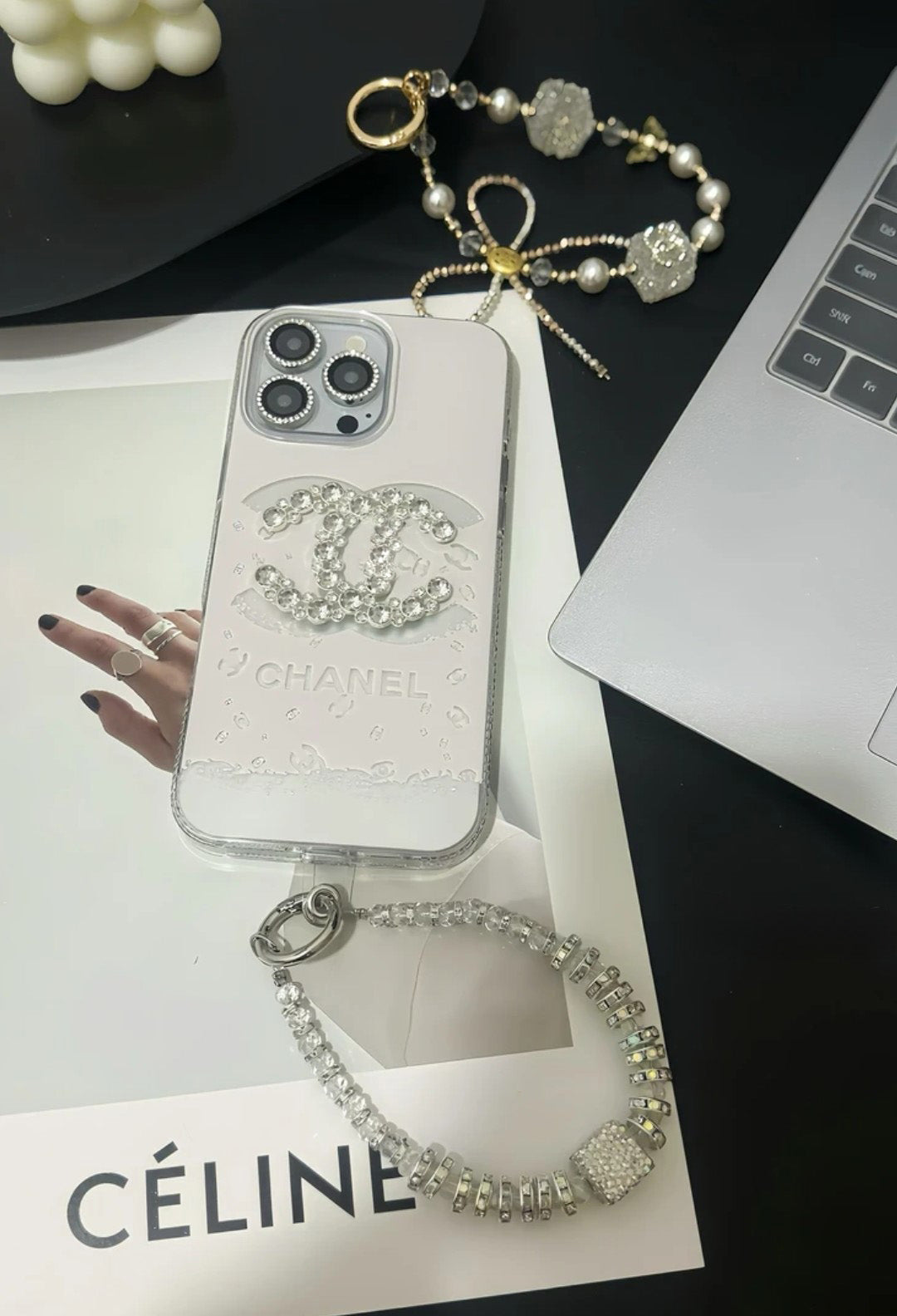 Glæsilegt lúxus kristal iPhone hulstur með armbandsól