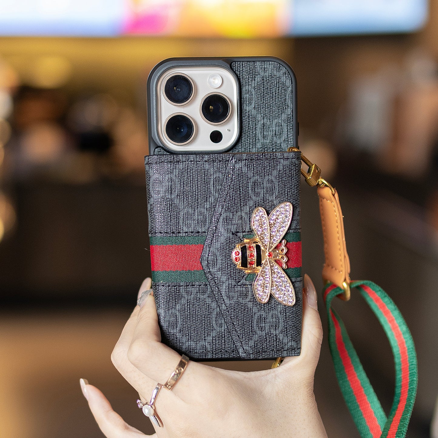 Premium Advanced Crossbody iPhone-etui med kortholder & skulderrem