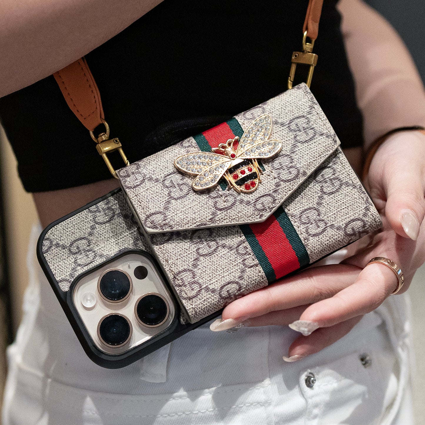 Premium Advanced Crossbody iPhone-etui med kortholder & skulderrem