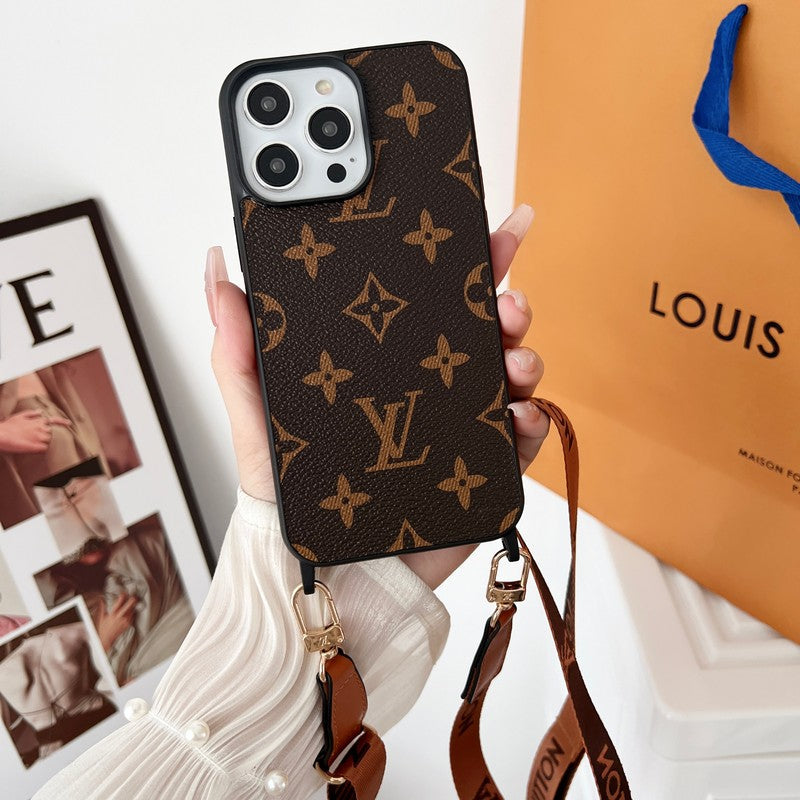 حافظة iPhone فاخرة باللون البني