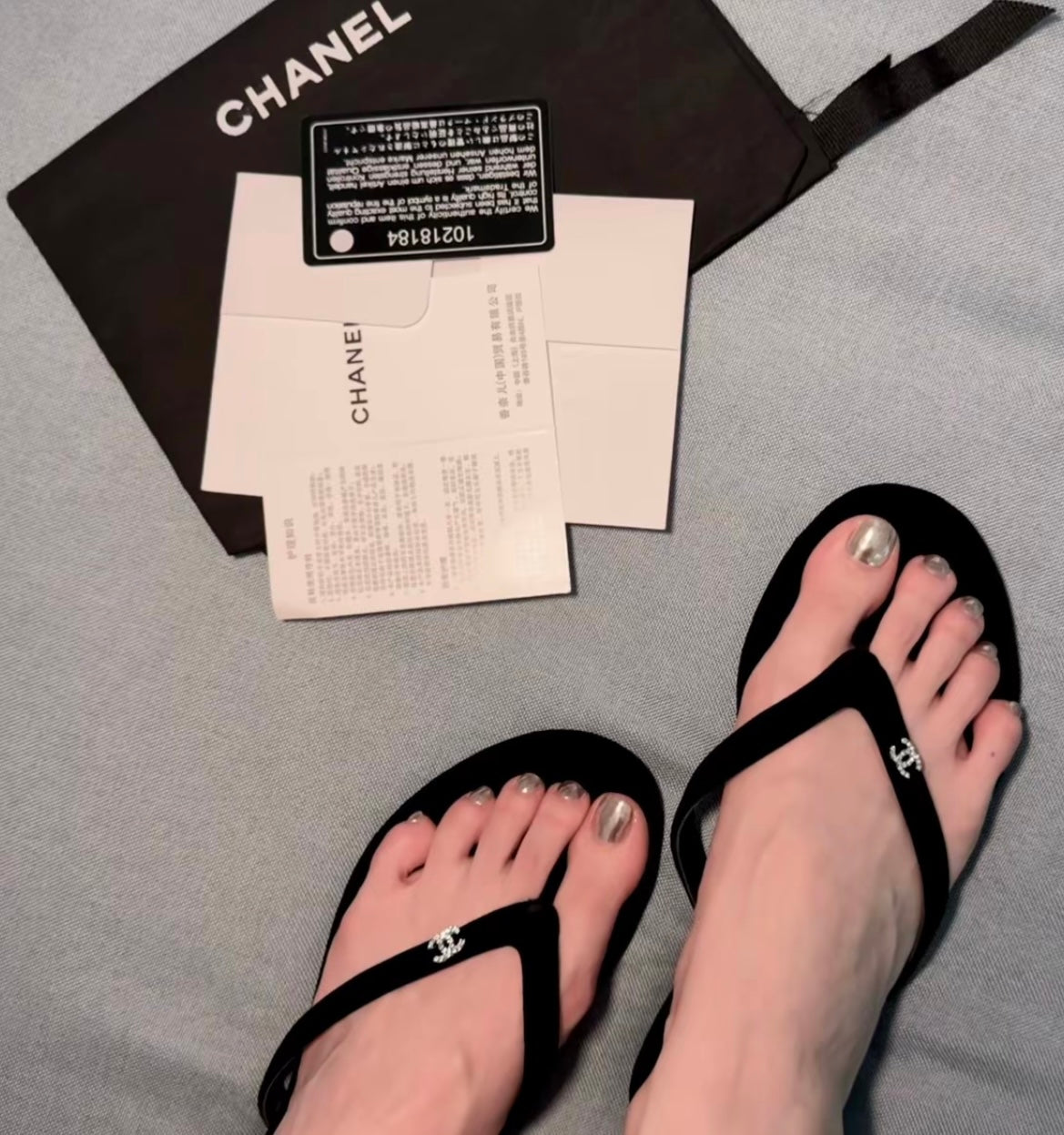 👡 Σικ &  Άνετες επίπεδες σαγιονάρες