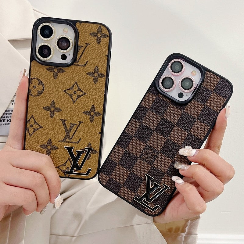 حافظة جلدية فاخرة ذات شعار أسود لهاتف iPhone