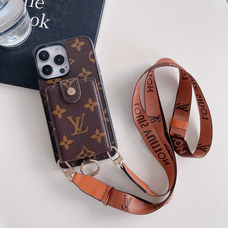 Luxuriöse iPhone-Hülle mit Kartenetui und klassischer Kette