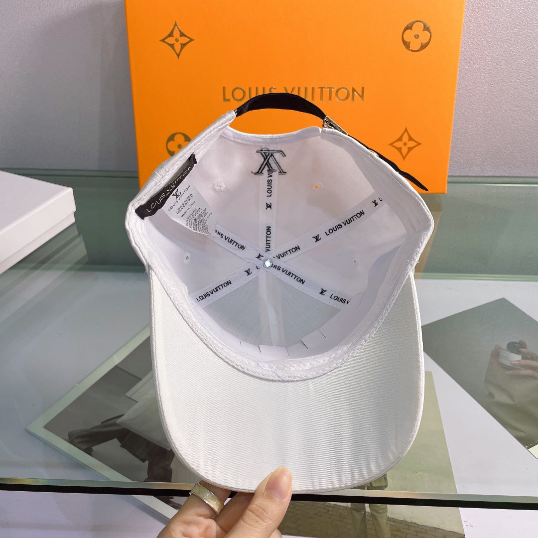Luxuriöse Baseballkappe mit besticktem Monogramm | Luxuriöser Designerhut