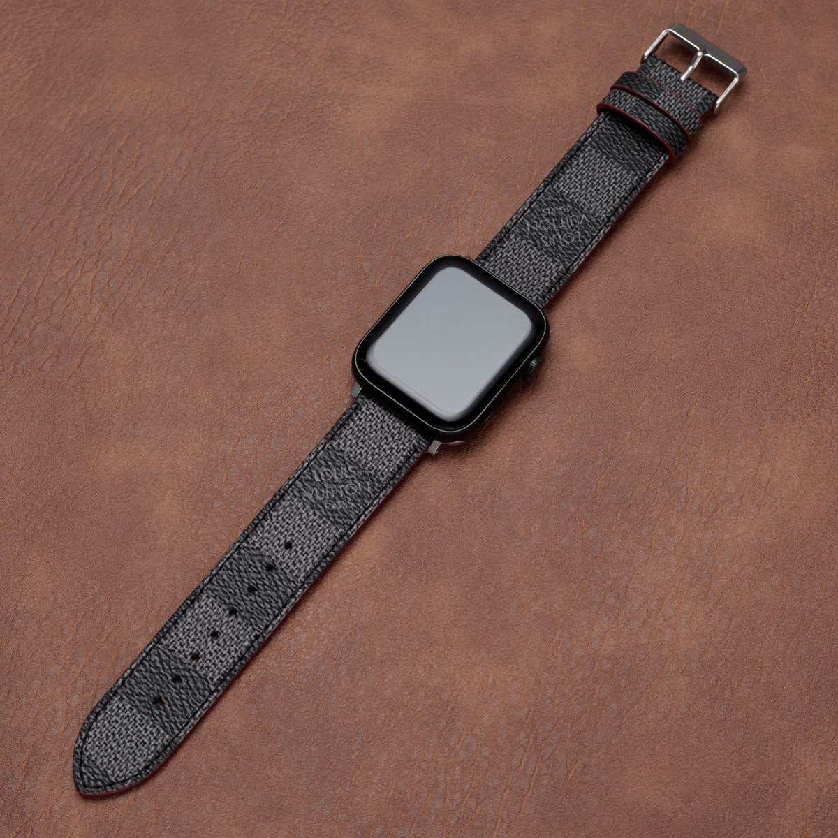 Ledaj Monogramaj Apple Watch Bandoj