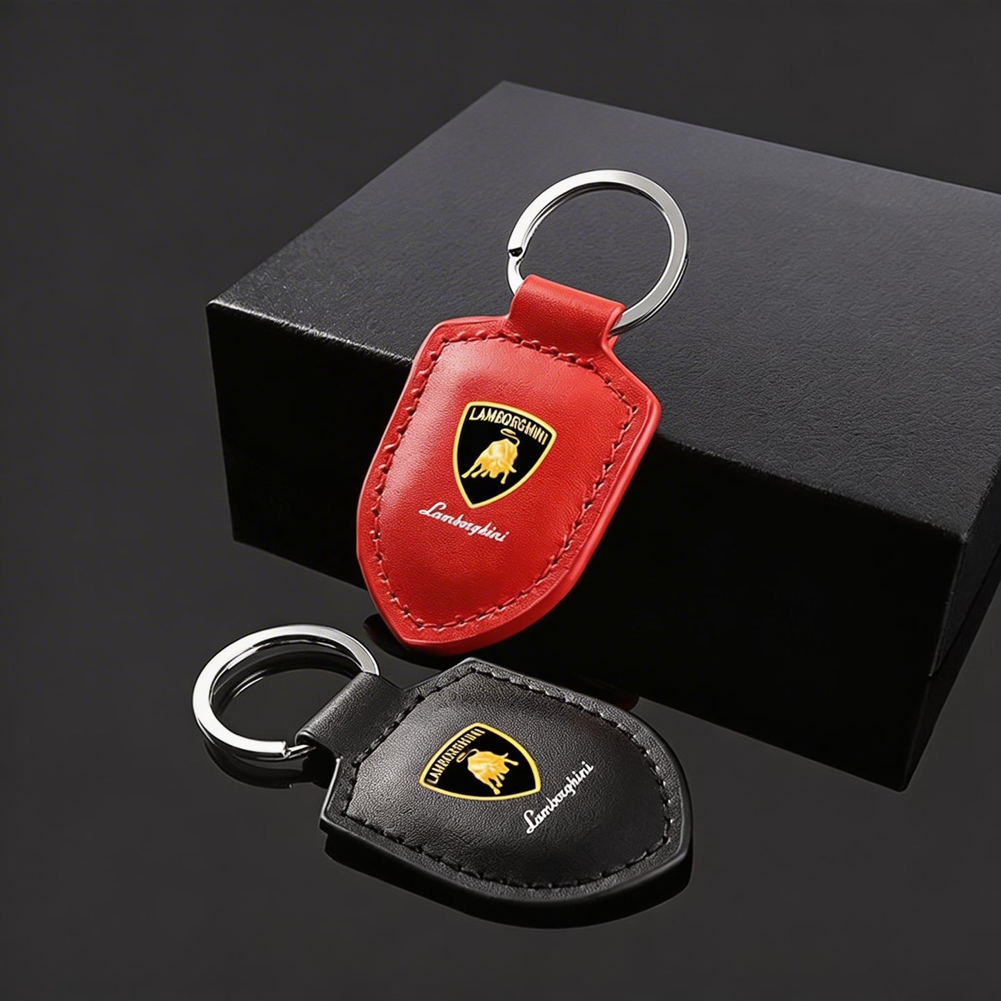 Lamborghini Crest Emblem aitoa nahkaa oleva avaimenperä
