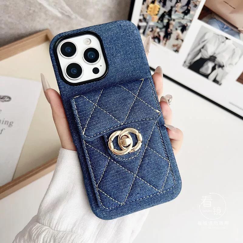 حافظة iPhone مبطنة حول الجسم مع حزام سلسلة  &  وجيب للبطاقات