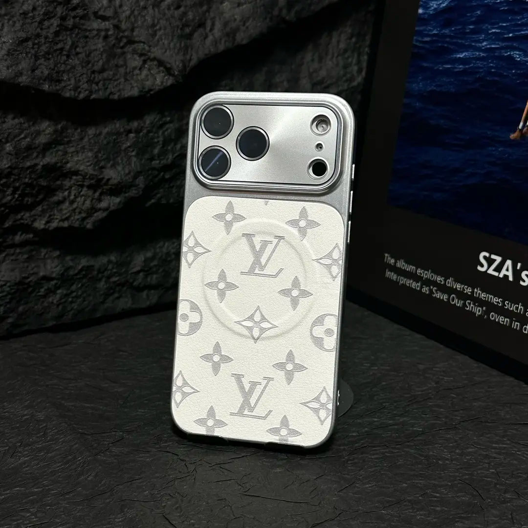 MagSafe Leather iPhone Case – Magnetic Grip & Full Protection