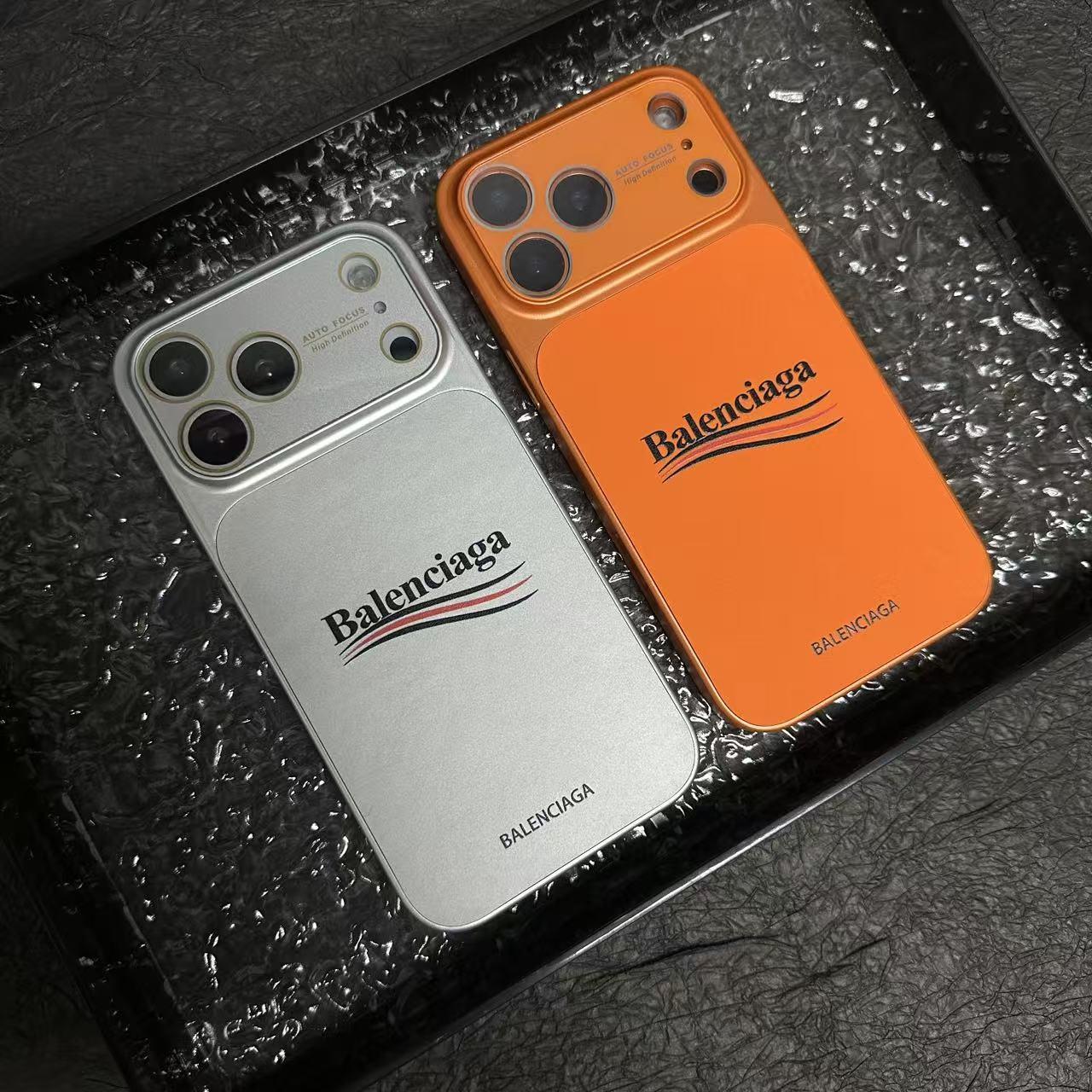 Matte Protekta iPhone-Kazo inspirita de Balenciaga kun Plena Protekto