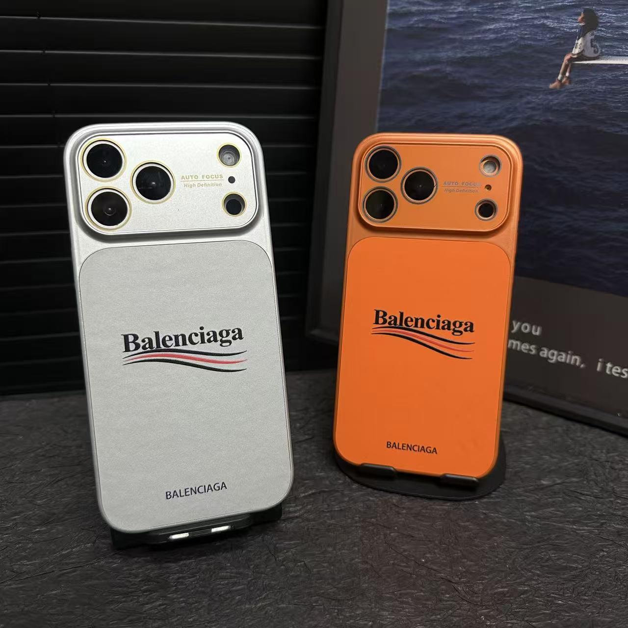 Matte Protekta iPhone-Kazo inspirita de Balenciaga kun Plena Protekto