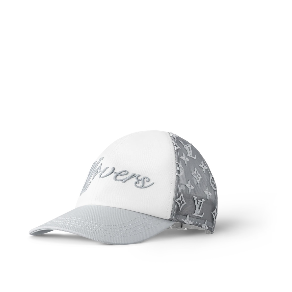 Casquette brodée à la mode